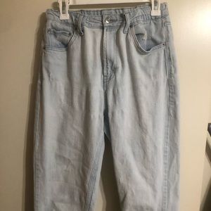 Wild fable Distressed Mom Jeans size 10
